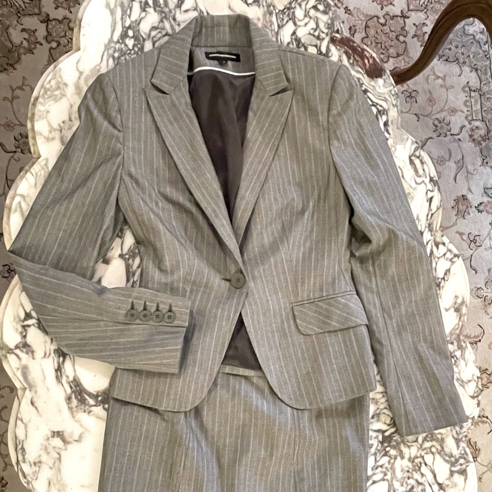 Express gray stripe skirt suit size 0